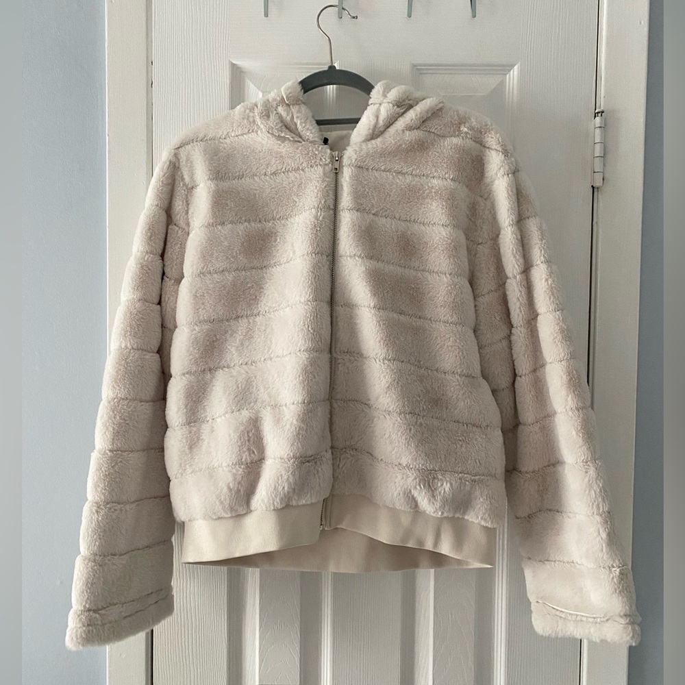 zip up fur jacket